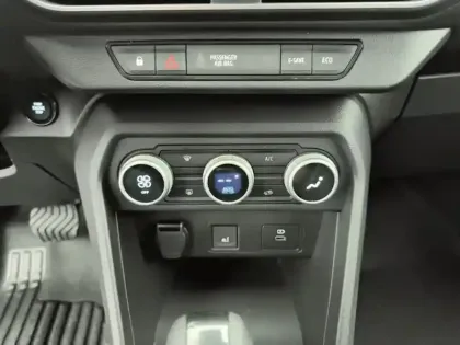 Photo 12 Dacia Jogger  Hybrid 140 5 places GSR2 Extreme +