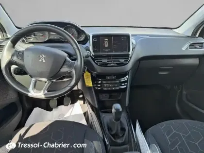 Photo 5 Peugeot 2008  PureTech 82ch S&S BVM5 Signature