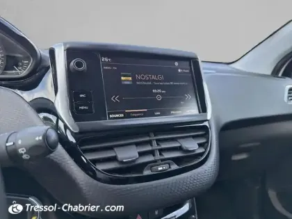 Photo 20 Peugeot 2008  PureTech 82ch S&S BVM5 Signature