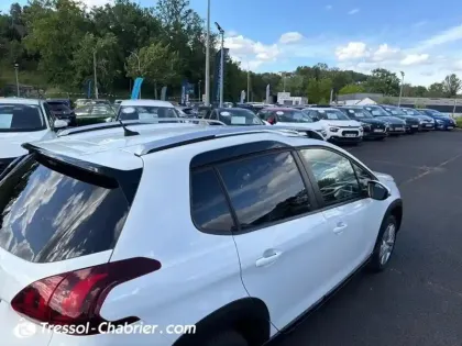 Photo 12 Peugeot 2008  PureTech 82ch S&S BVM5 Signature