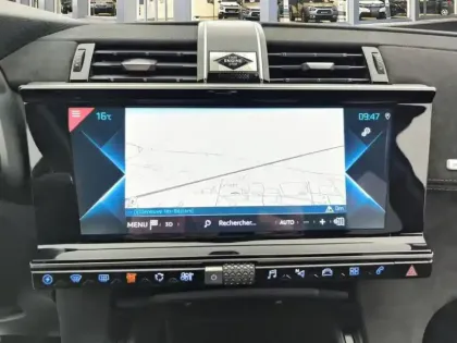 Photo 10 DS DS 7 DS7 Crossback Hybride E-Tense 225 EAT8 Performance Line