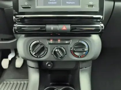 Photo 12 Citroën C3  PureTech 83 ch BVM5 You