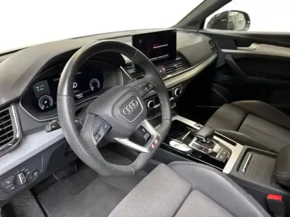 Photo 8 Audi Q5 55 TFSIe 367 S tronic 7 Quattro S line