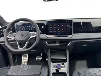 Photo 7 Volkswagen Tiguan NOUVEAU 1.5 ETSI 150CH DSG7 R LIN