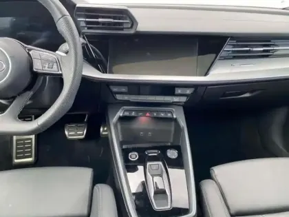 Photo 19 Audi A3 TFSI e Hybride rechargeable 272 S tronic 6 S line