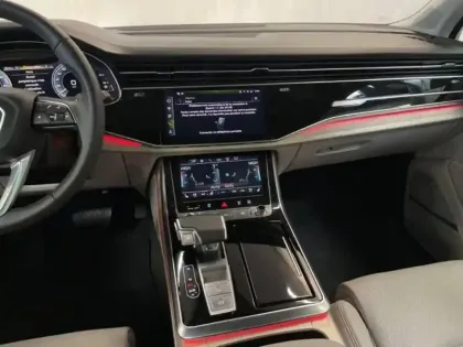 Photo 9 Audi Q7 55 TFSIe 394 Tiptronic 8 quattro 5pl S line