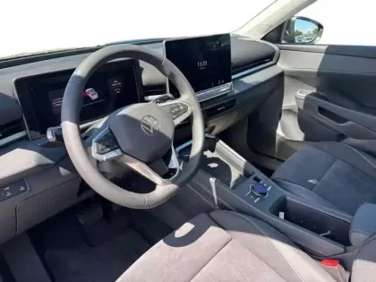 Photo 8 Volkswagen T-roc FL NOUVEAU NF 1.5 ETSI HYBRID 150CH D