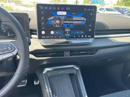 Photo 9 Volkswagen T-roc FL NOUVEAU NF 1.5 ETSI HYBRID 150CH D