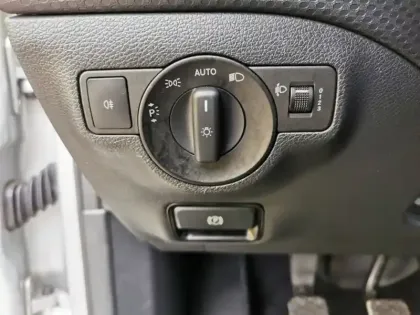 Photo 16 Mercedes Classe A 180 d Intuition 110 ch BVM6