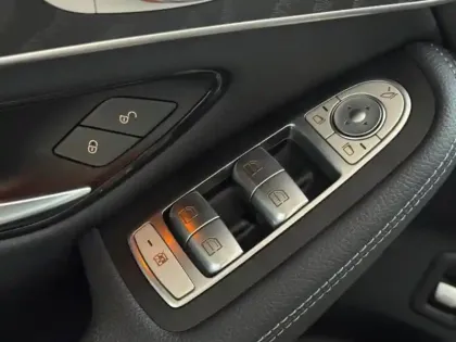 Photo 38 Mercedes GLC  300de 4MATIC Coupé AMG Lin
