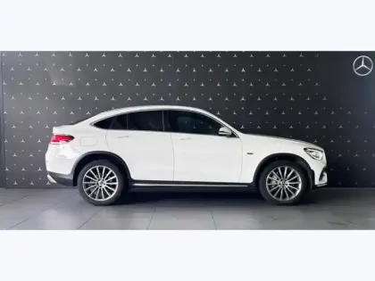 Photo 25 Mercedes GLC  300de 4MATIC Coupé AMG Lin