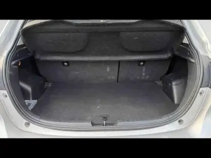 Photo 25 Toyota Yaris 100h Dynamic 5p