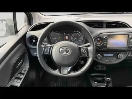Photo 9 Toyota Yaris 100h Dynamic 5p