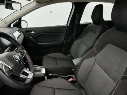 Photo 13 Renault Captur E-Tech 145 - 21 ZEN