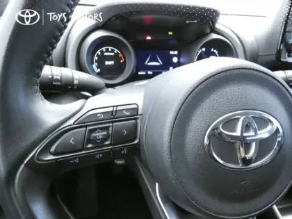 Photo 7 Toyota Yaris 120 VVT-i Design