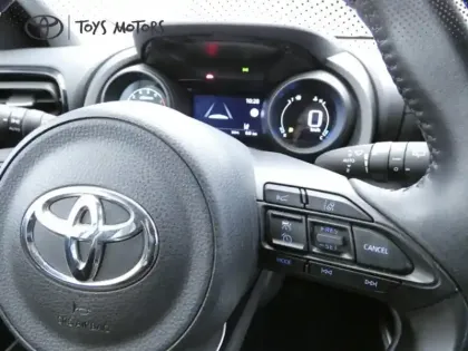 Photo 8 Toyota Yaris 120 VVT-i Design
