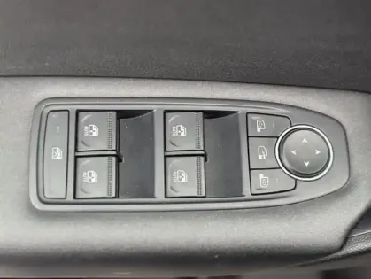 Photo 31 Renault Captur II Business Blue dCi 95