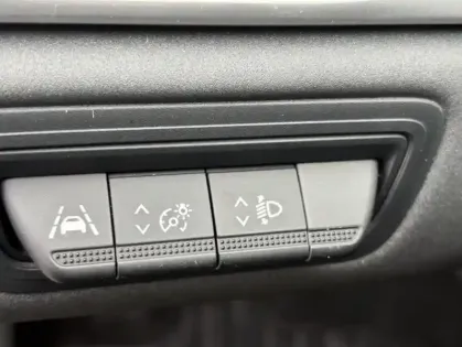 Photo 35 Renault Captur II Business Blue dCi 95
