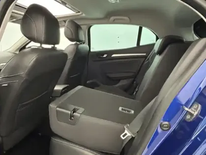 Photo 58 Renault Megane 1.5 Blue dCi 115ch Techno EDC + Toit ouvrant