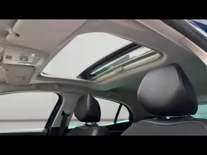 Photo 9 Renault Megane 1.5 Blue dCi 115ch Techno EDC + Toit ouvrant