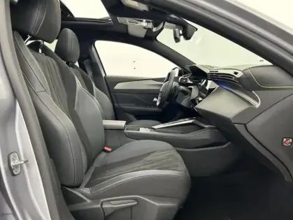 Photo 13 Peugeot 308 PHEV 180ch GT e-EAT8 + Toit ouvrant