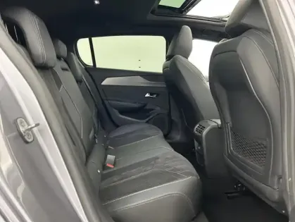 Photo 15 Peugeot 308 PHEV 180ch GT e-EAT8 + Toit ouvrant