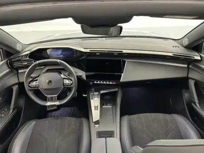 Photo 29 Peugeot 308 PHEV 180ch GT e-EAT8 + Toit ouvrant