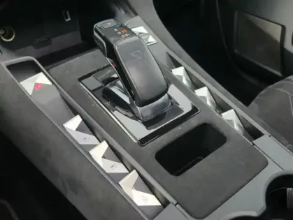 Photo 13 DS DS 7 E-TENSE 4x4 PERFORMANCE Line