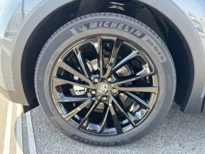 Photo 8 Toyota C-HR 1.8 Hybride 140 GR Sport NG