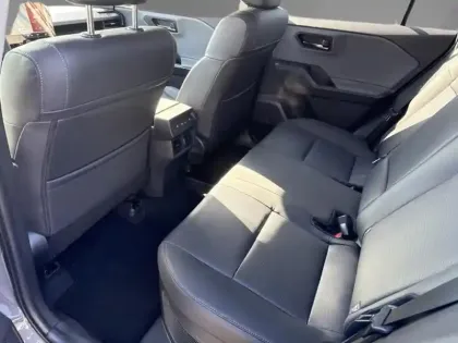 Photo 11 Toyota Rav4 Hybride 2WD 185ch Lounge NG HYBRID 183CH