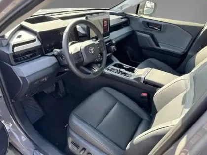 Photo 12 Toyota Rav4 Hybride 2WD 185ch Lounge NG HYBRID 183CH