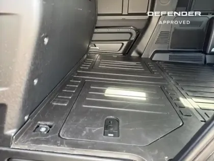 Photo 17 Land rover Defender  110 3.0 D300 Hard Top X-Dynamic SE