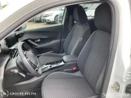 Photo 8 Peugeot 2008  e- 136ch Style