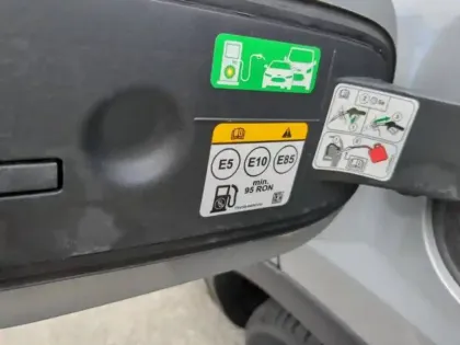 Photo 10 Ford Kuga  2.5 Duratec 180ch Hybrid FlexiFuel Titanium Business Powershift