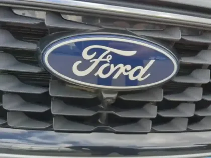Photo 6 Ford Kuga  2.5 Duratec 180ch Hybrid FlexiFuel Titanium Business Powershift