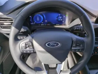 Photo 12 Ford Kuga  2.5 Duratec 190ch FHEV E85 Titanium BVA
