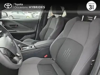 Photo 26 Toyota C-HR  2.0 Hybride Rechargeable 225ch Design MY25