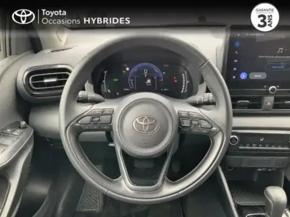 Photo 8 Toyota Yaris  116h Design 5p MC24