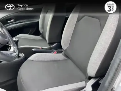 Photo 10 Toyota Aygo  X 1.0 VVT-i 72ch Dynamic