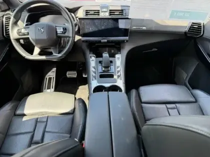 Photo 8 DS DS 7  Crossback E-TENSE 225ch Louvre