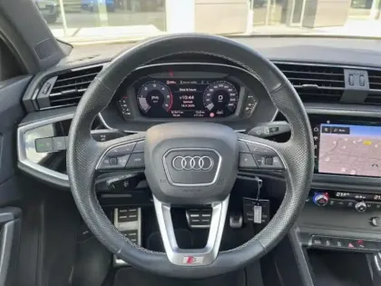 Photo 14 Audi Q3  35 TDI 150ch S line S tronic 7