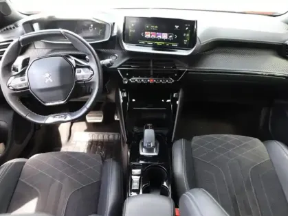 Photo 9 Peugeot 2008  1.2 PureTech 130ch S&S GT Pack EAT8