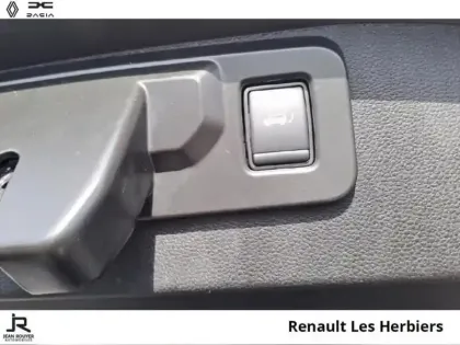 Photo 13 Renault Austral  1.2 E-Tech full hybrid 200ch Iconic