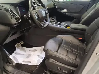 Photo 8 DS DS 7  Crossback E-TENSE 4x4 300ch Louvre