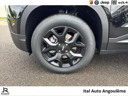 Photo 10 Jeep Avenger  1.2 Turbo T3 110ch MHEV Black Edition BVR6 eHybrid