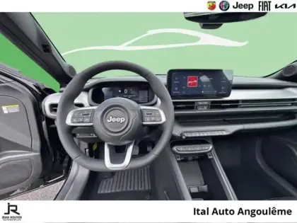 Photo 7 Jeep Avenger  1.2 Turbo T3 110ch MHEV Black Edition BVR6 eHybrid
