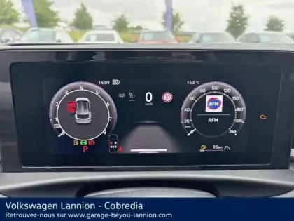 Photo 8 Volkswagen T-roc  1.5 eTSI 150ch Style DSG7