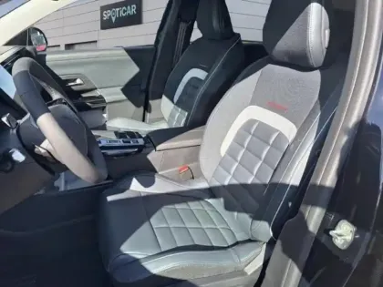Photo 6 Citroën C5 aircross  1.6 Hybride rechargeable 225ch MAX boite automatique