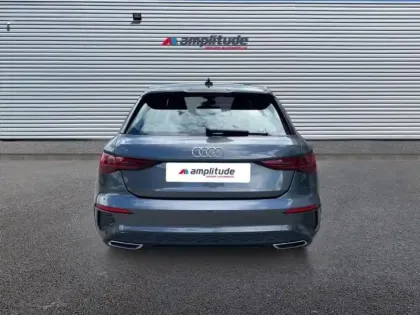 Photo 5 Audi A3  Sportback 35 TFSI 150ch Mild Hybrid S line S tronic 7
