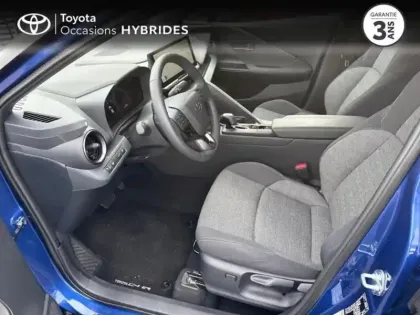 Photo 10 Toyota C-HR  1.8 Hybride 140ch Graphic MY26